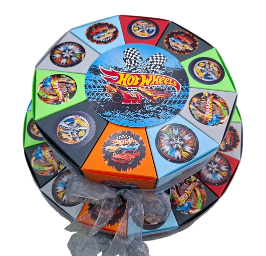 Torta od kartona Hot Wheels