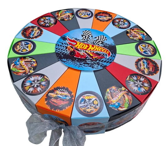 Torta od kartona Hot Wheels