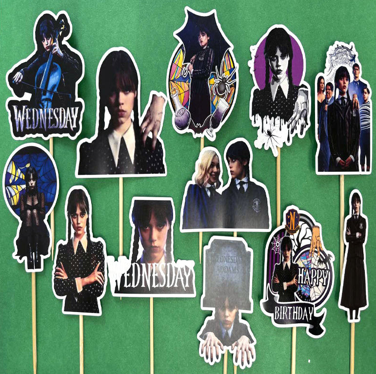 Sreda Adams - Wednesday Addams toperi za dekoraciju