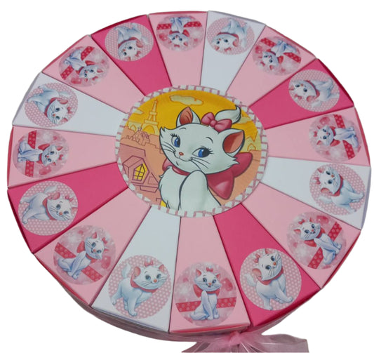 Maca Marie torta od kartona