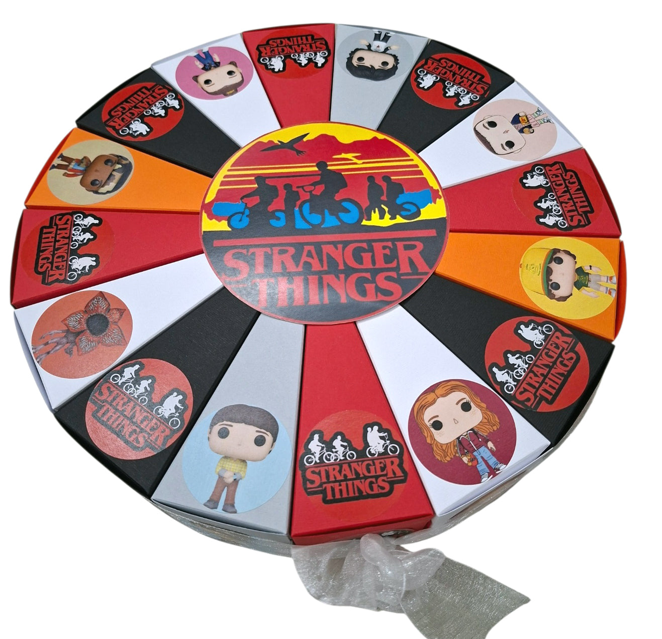 Torta od kartona Stranger Things