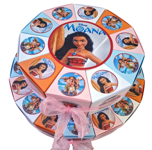 Vayana/Moana torta od kartona